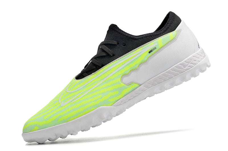 Chuteira Nike React Phantom GX Pro Society