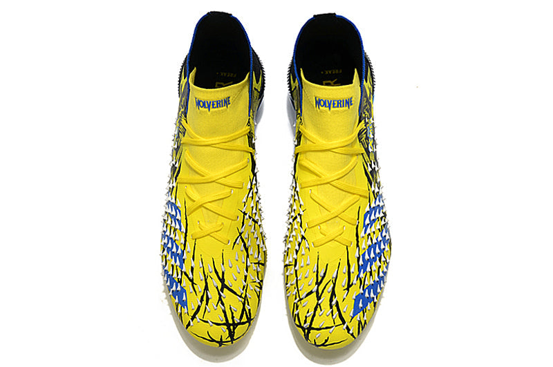 Chuteira Adidas Predator Freak+ 1. Campo